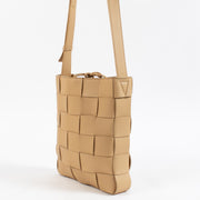 Shop safe online at Labellov in Antwerp, Brussels and KNokke this 100% authentic second hand Bottega Veneta Beige Cassette Messenger Bag
