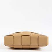 Shop safe online at Labellov in Antwerp, Brussels and KNokke this 100% authentic second hand Bottega Veneta Beige Cassette Messenger Bag