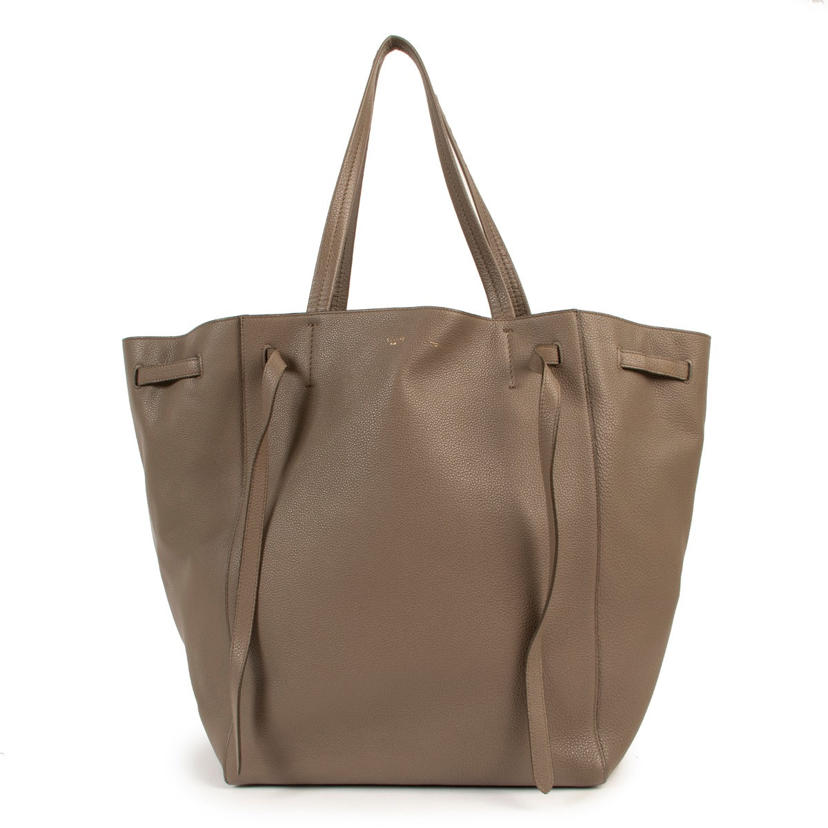 Shop safe online at Labellov in Antwerp this 100% authentic second hand Celine Taupe Grained Calfskin Medium Cabas Phantom Shoulder Bag