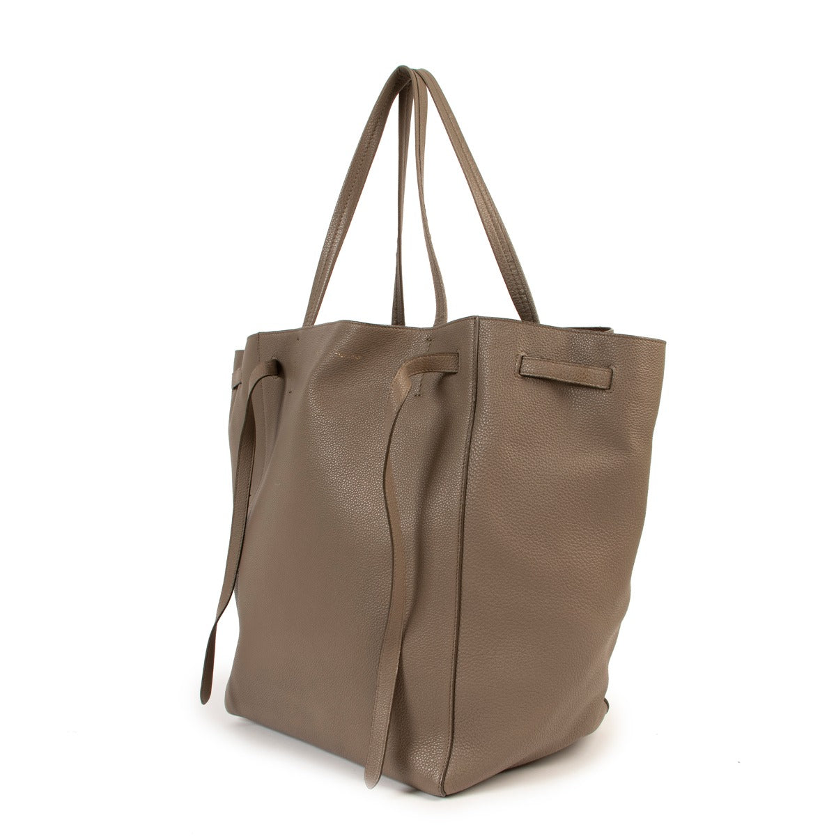 Shop safe online at Labellov in Antwerp this 100% authentic second hand Celine Taupe Grained Calfskin Medium Cabas Phantom Shoulder Bag