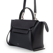 Achetez en ligne en tout sécurité ce sac Céline Belt en cuir bleu.