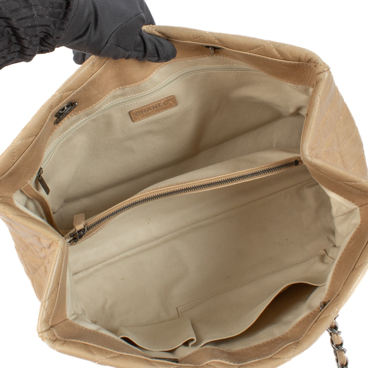 Sac cabas Chanel en cuir de veau glacé beige