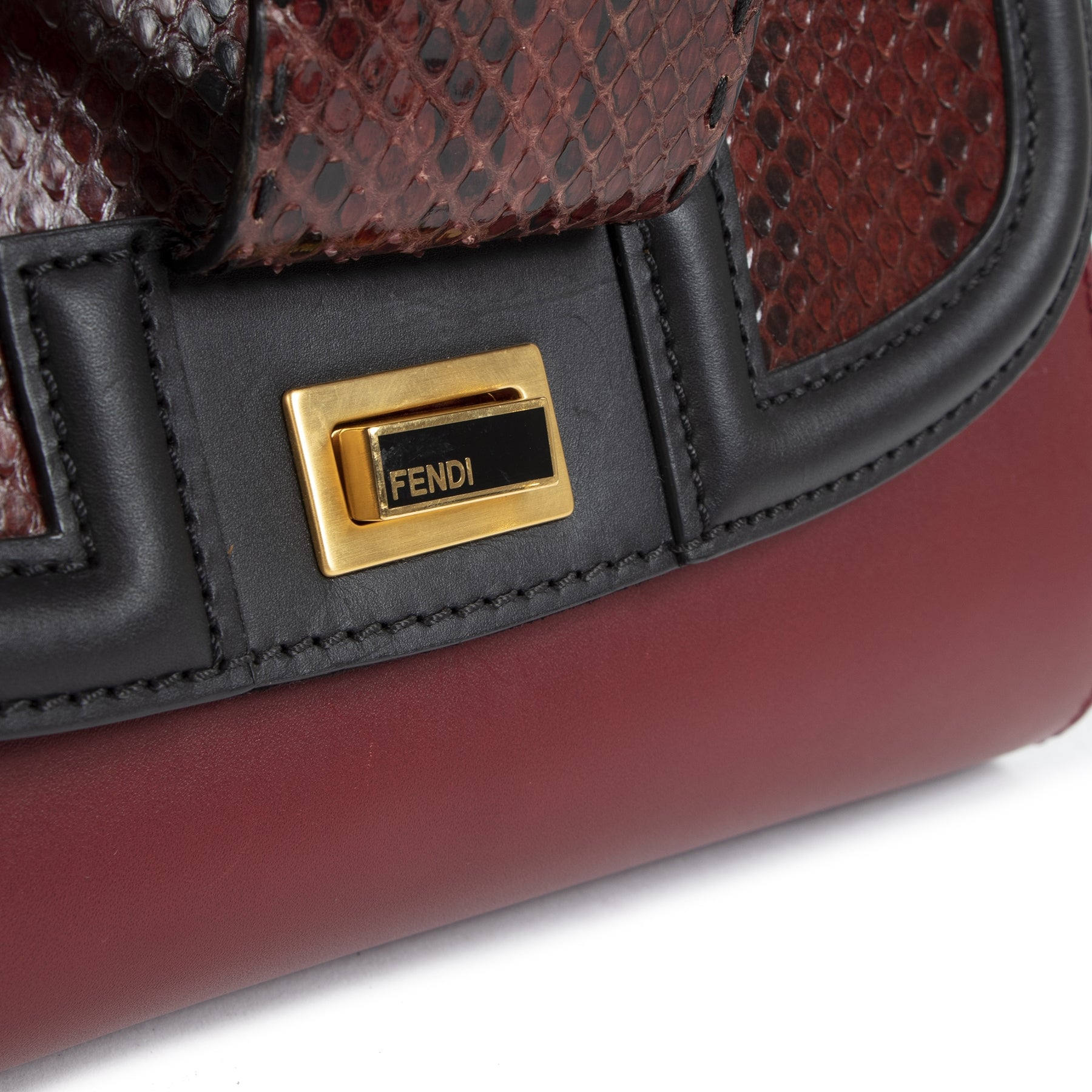 Authentic Fendi Silvana Python Top Handle Bag d'occasion en toute sécurité LabelLOV boutique en ligne marque de lux LabelLOV Anvers Belgique