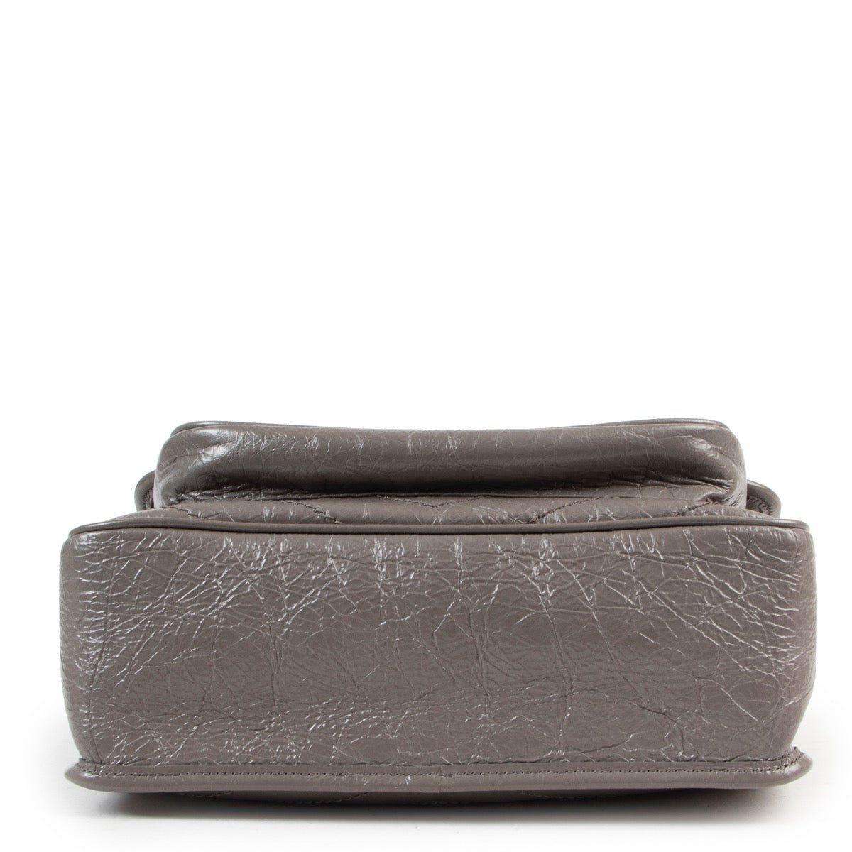 Achetez en ligne en toute sécurité ce sac gris Saint Laurent Niki Medium.