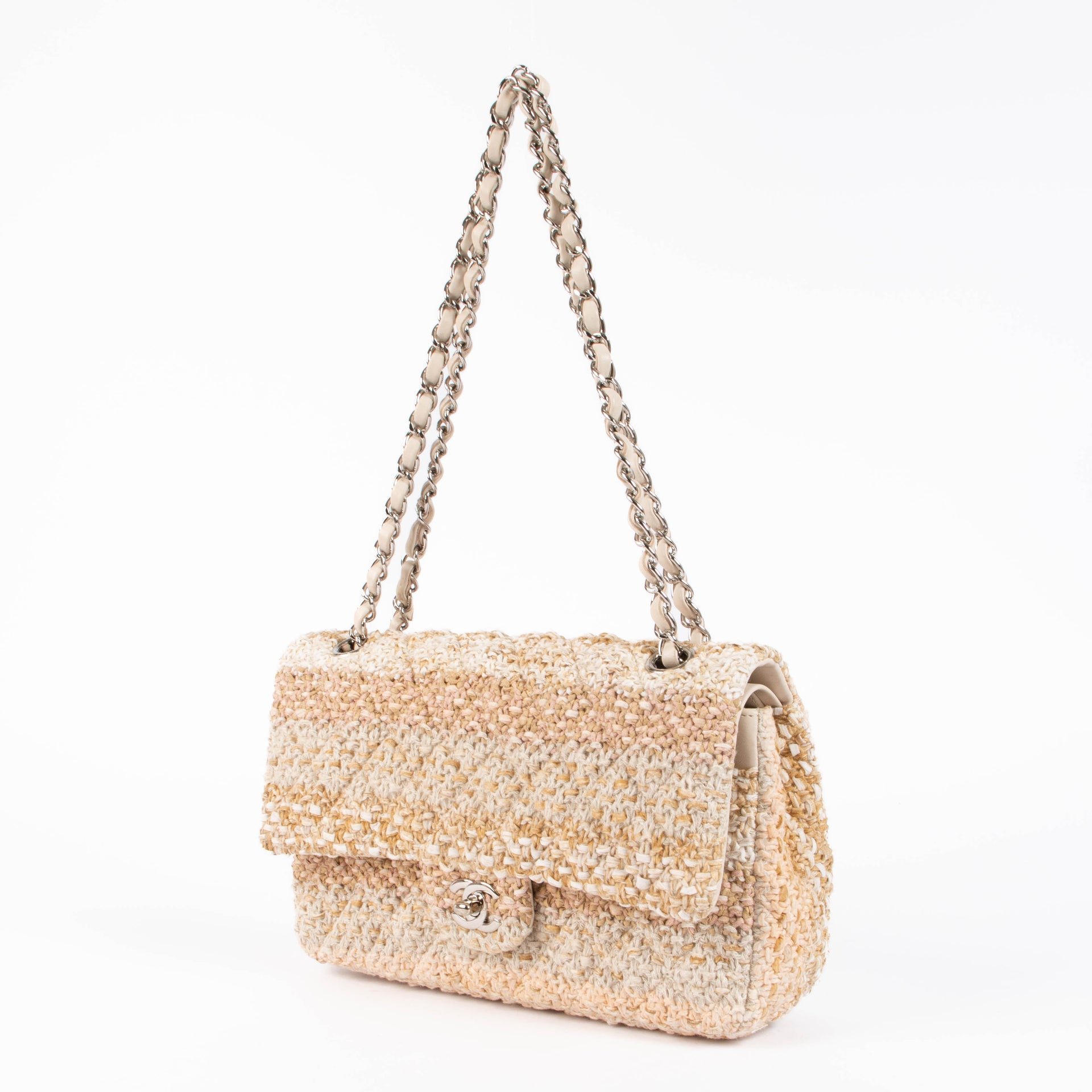 Sac Chanel Classique 11.12 en tweed beige, taille moyenne