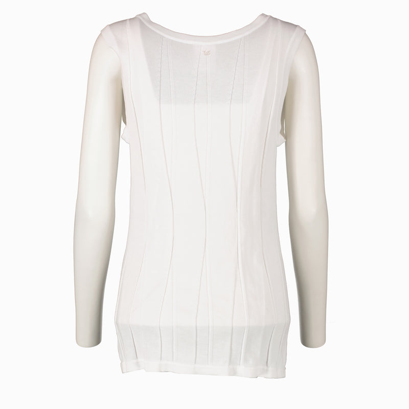 Shop this authentic Chanel White Top pre-loved on Labellov.com 