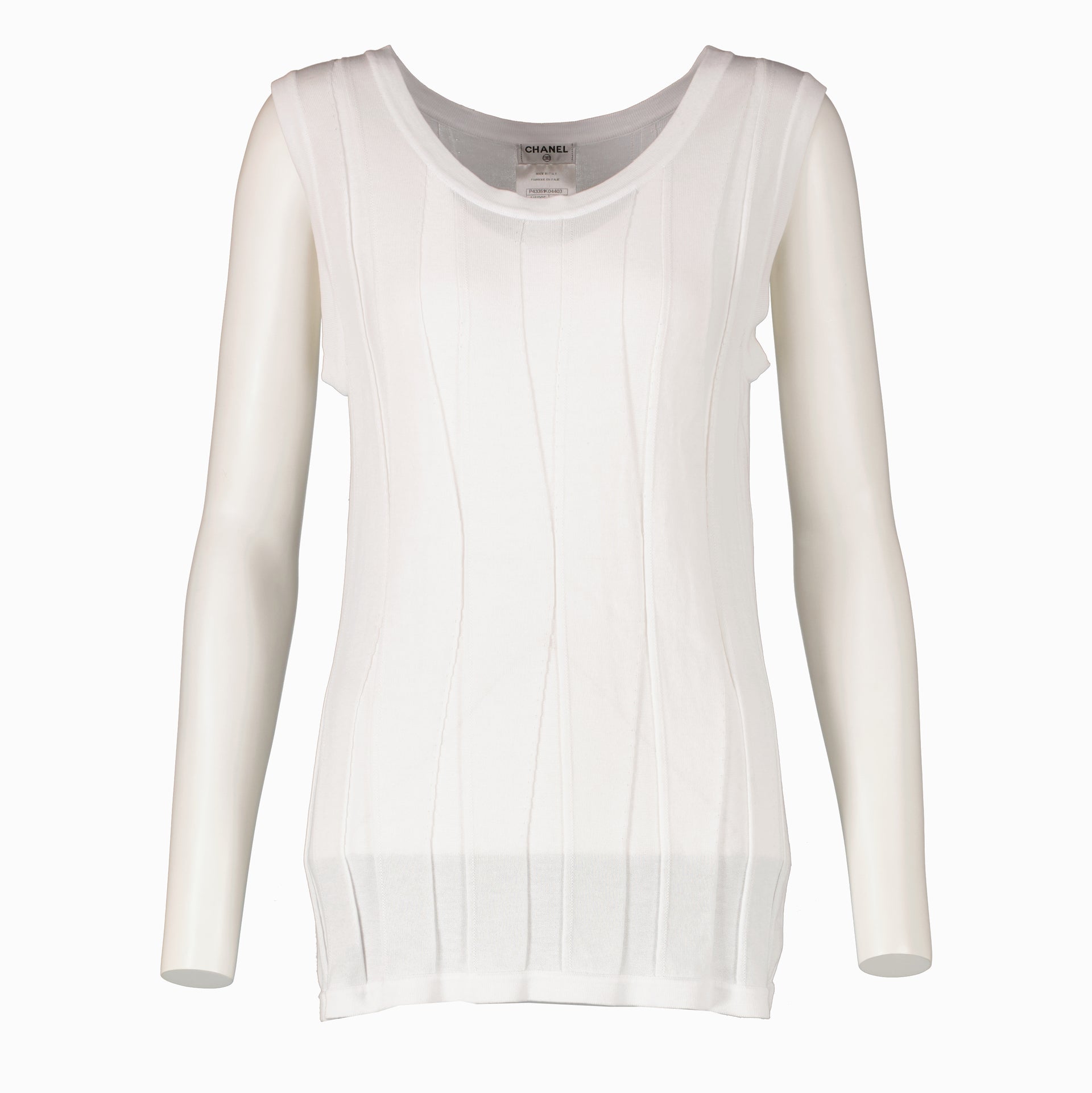 Shop this authentic Chanel White Top pre-loved on Labellov.com 