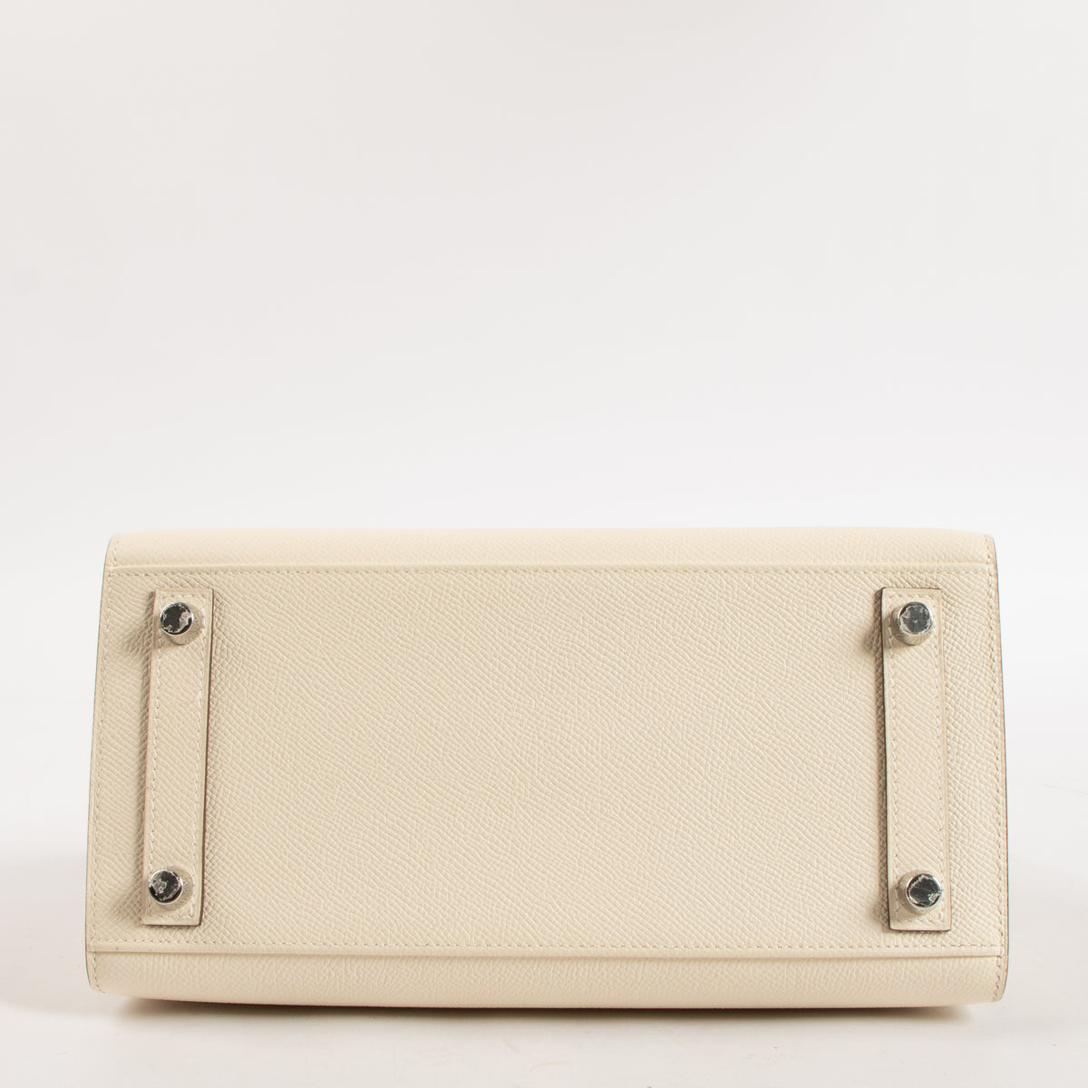 Shop the authentic Hermes Birkin 25 Nata Epsom GHW on Labellov.com.