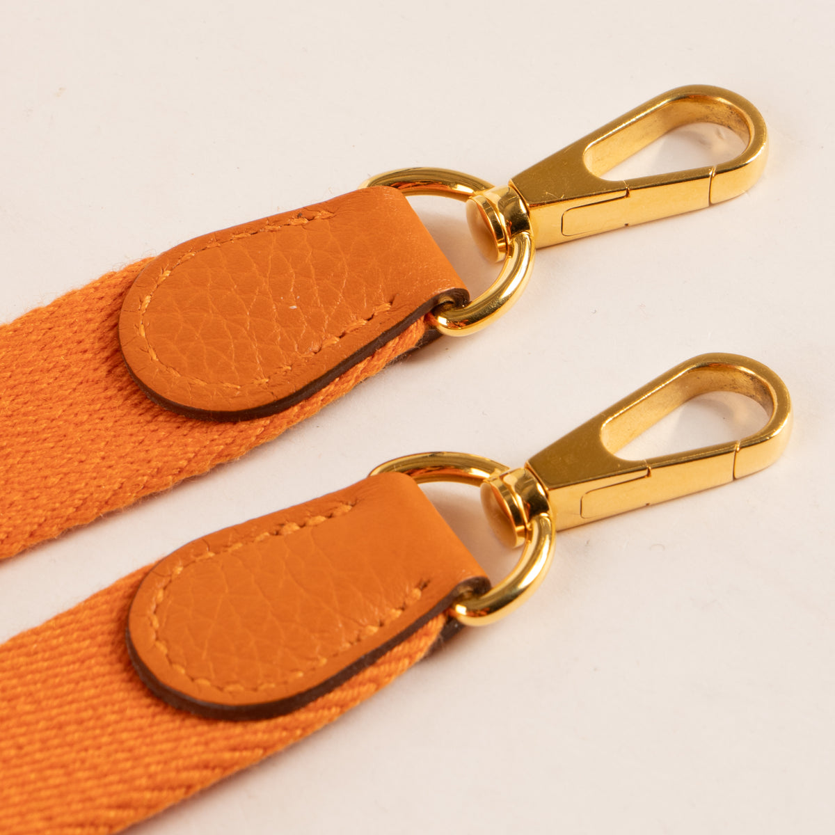 Shop this authentic Hermès Evelyne 16 Orange Clemence GHW pre-loved on Labellov.com