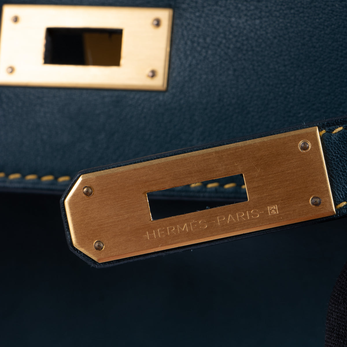 Shop this authentic Hermes HSS Kelly 32 Vert Cypress/Jaune Ambre Swift BGHW pre-loved on Labellov.com