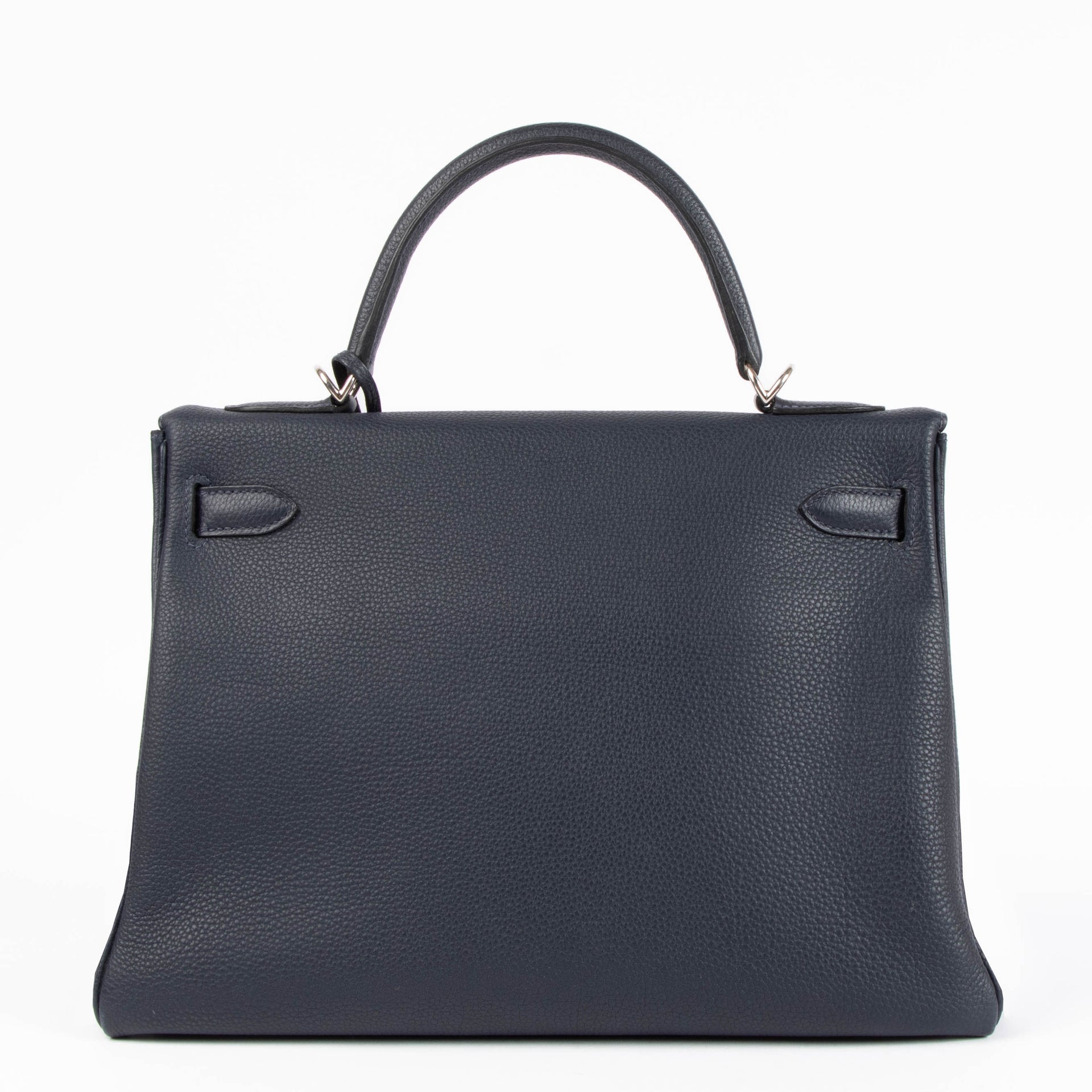 Shop the authentic Hermes Kelly 32 Bleu Nuit PHW second hand on Labellov.com