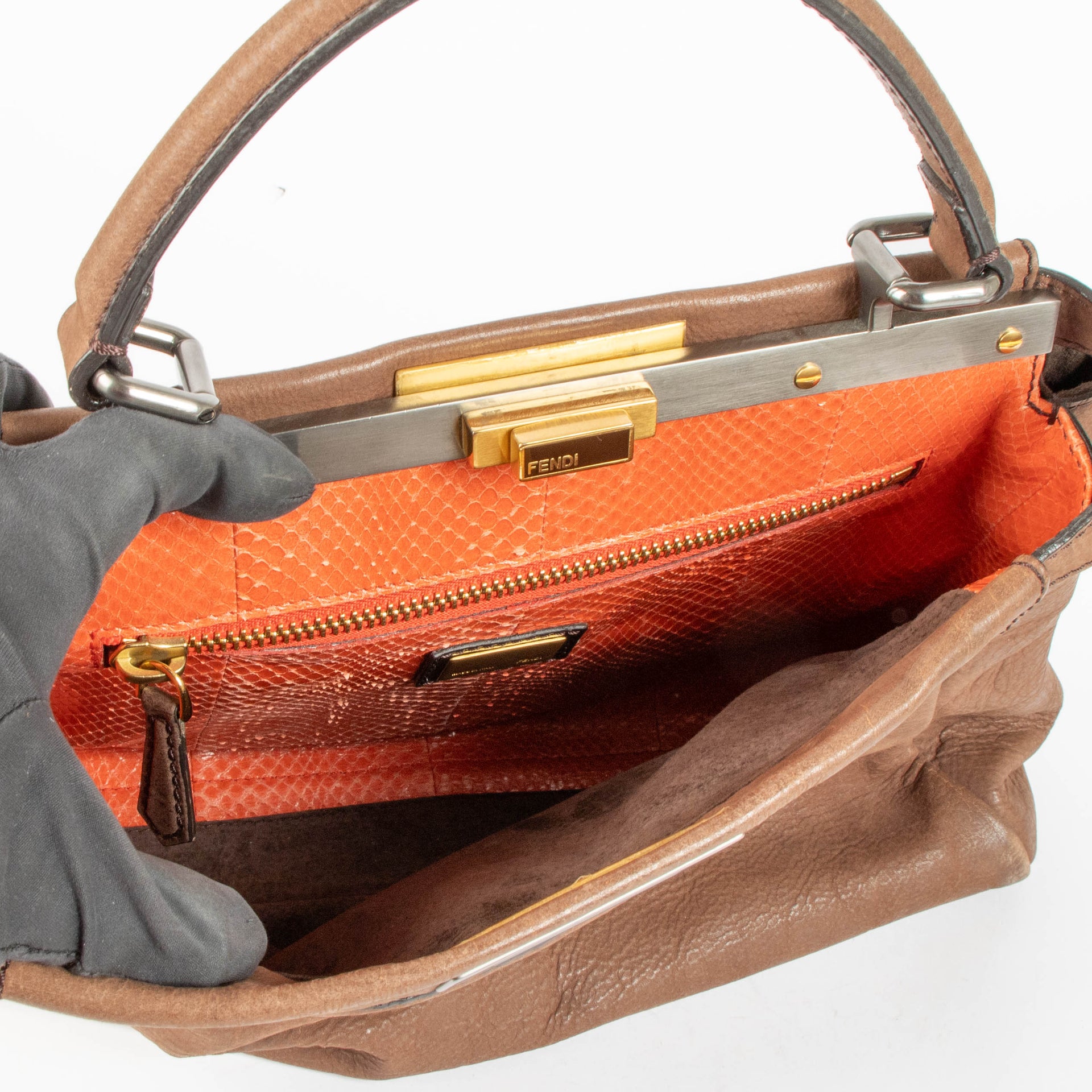 Sac Peekaboo moyen Fendi en nubuck marron et python orange