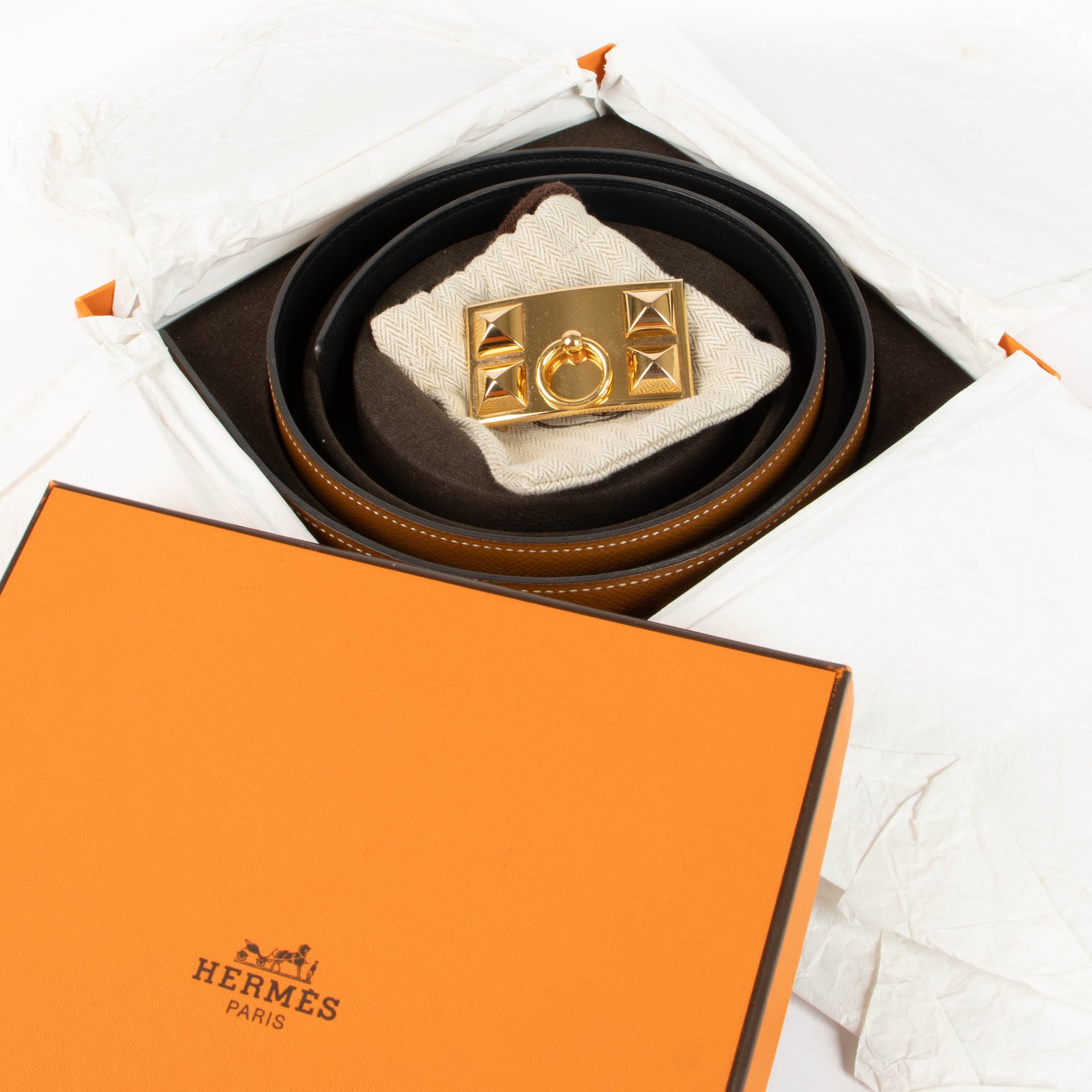 Shop the authentic Hermes Gold Leather Reversible Belt second hand on Labellov.com