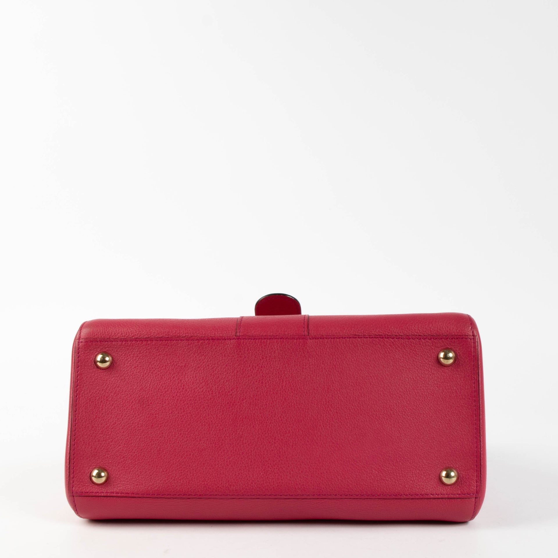 Shop this authentic Delvaux Rose Indien Sellier Brillant MM pre-loved on Labellov.com 