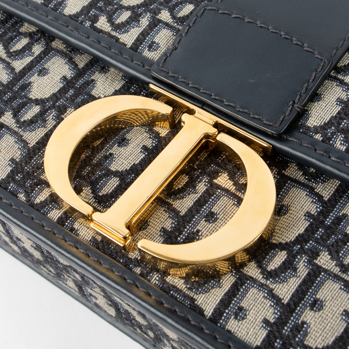 Shop this authentic Christian Dior Blue Oblique 30 Montaigne Chain Bag pre-loved on labellov.com