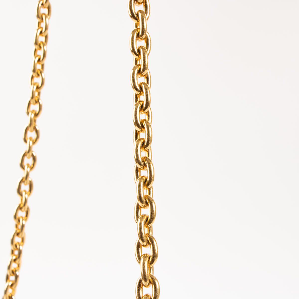 Shop this authentic Christian Dior Blue Oblique 30 Montaigne Chain Bag pre-loved on labellov.com