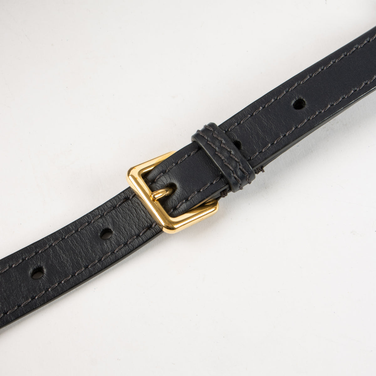 Shop this authentic Christian Dior Blue Oblique 30 Montaigne Chain Bag pre-loved on labellov.com