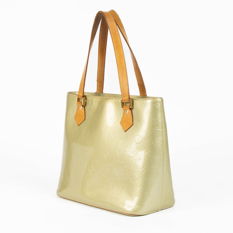 Shop this authentic Louis Vuitton Yellow Vernis Reade pre-loved on Labellov.com 