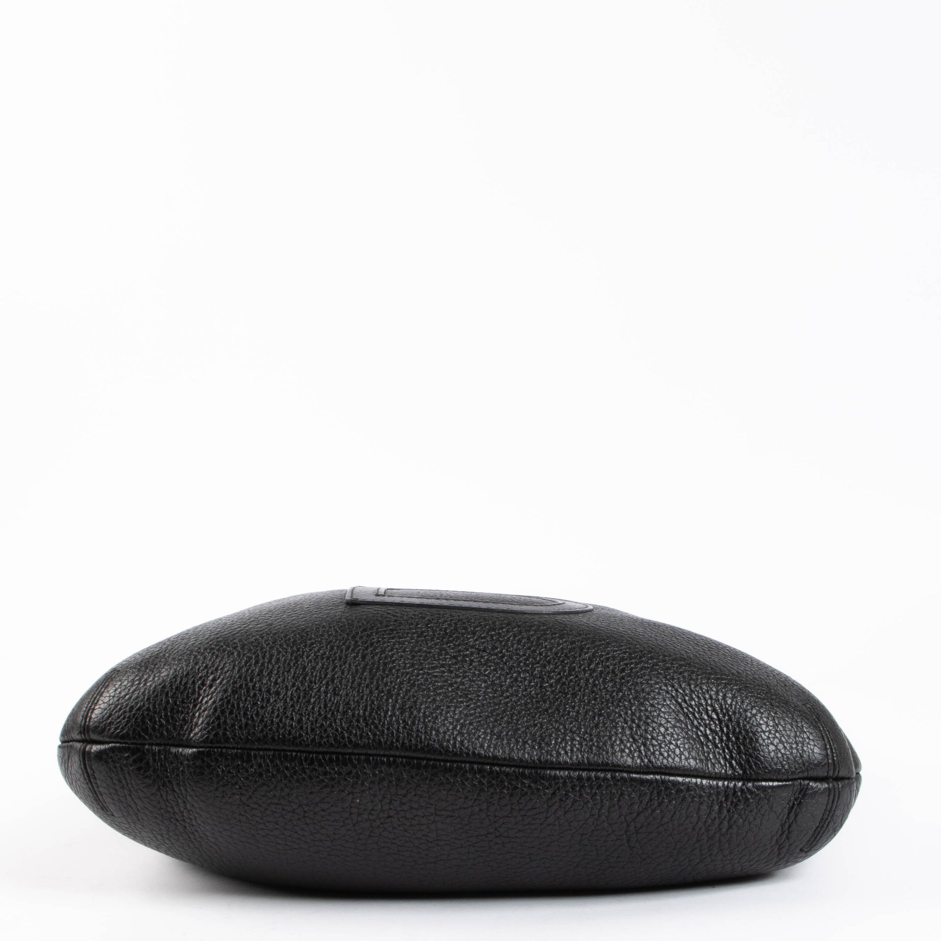 Shop the authentic Delvaux Black Leather Louise Shoulder Bag second hand on Labellov.com