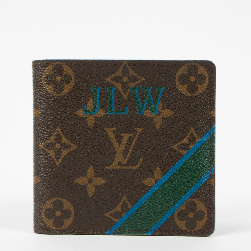 Shop the authentic Louis Vuitton Monogram Macro Wallet second hand on Labellov.com!