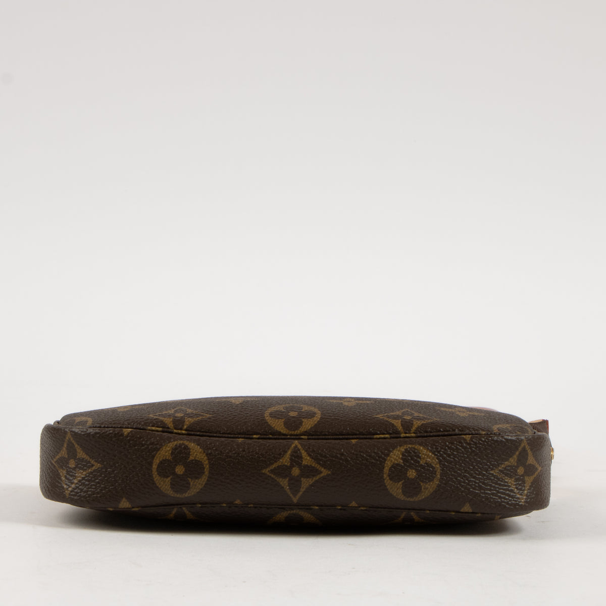 Shop this authentic Louis Vuitton Monogram Bucket Pochette with Strap Pre-Loved on Labellov.com