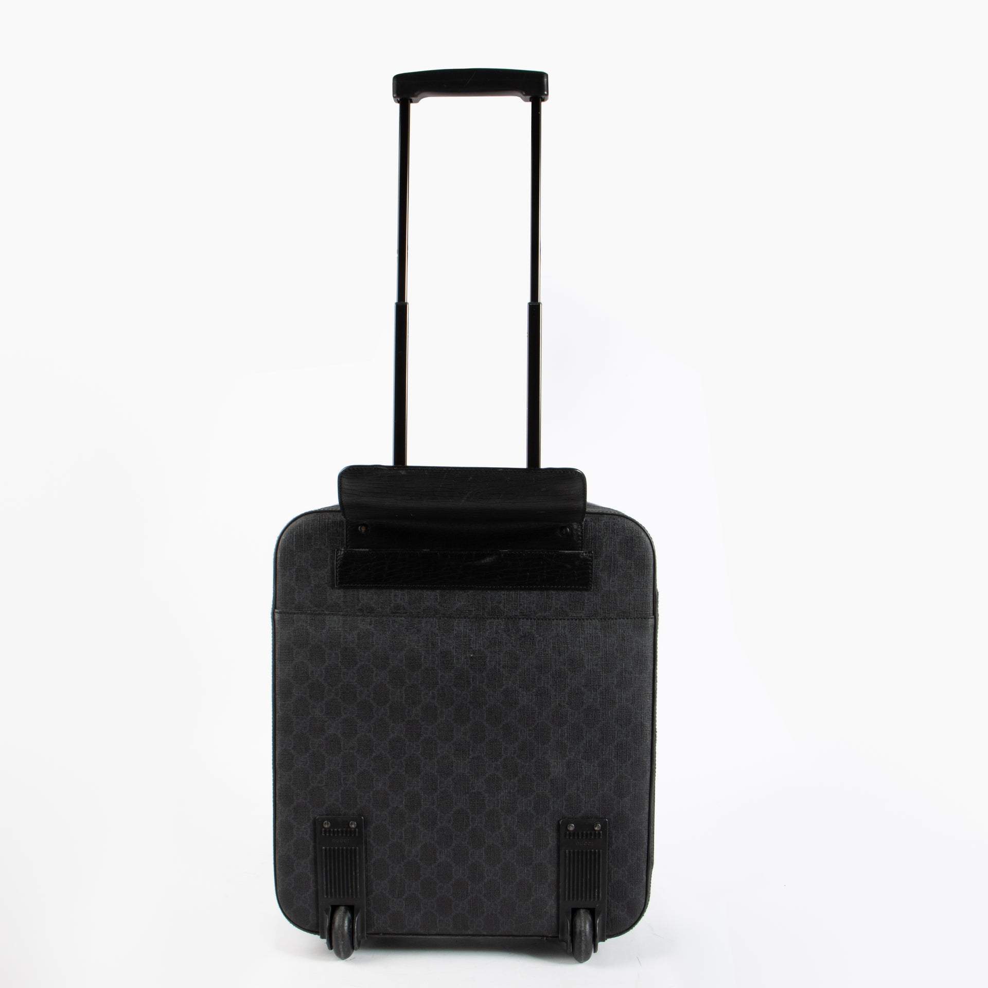 Shop tis authentic Gucci Black GG Supreme Trolley pre-loved on Labellov.com