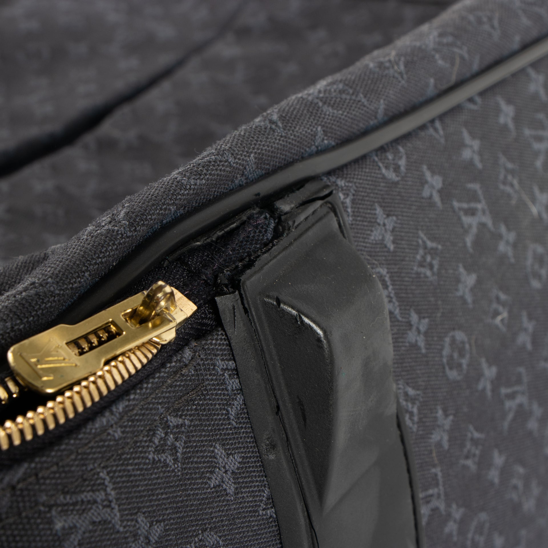 Shop this authentic Louis Vuitton Monogram Mini Lin Blue Rolling Luggage pre-loved on Labellov.com