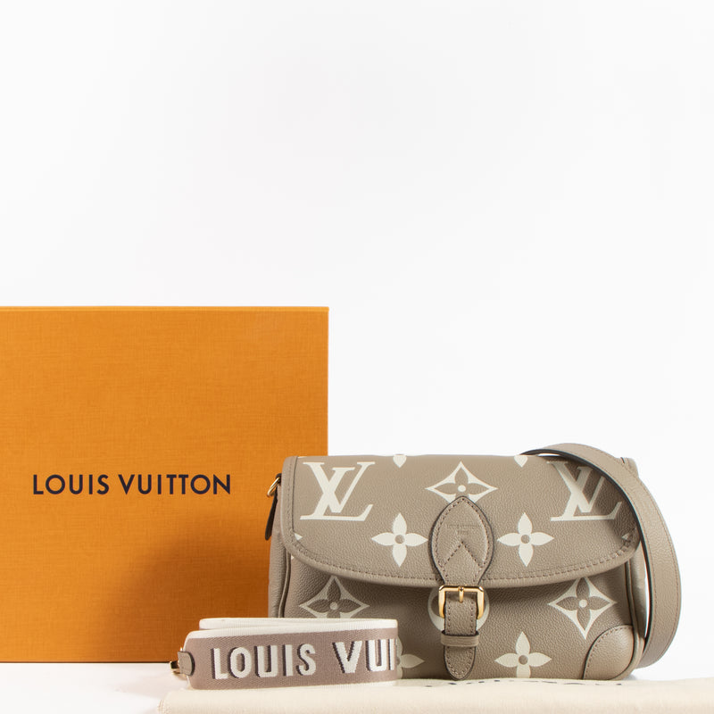 Shop the authentic Louis Vuitton Tourterelle Bicolor Monogram Shoulder Bag on Labellov.com !