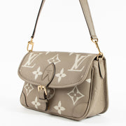 Shop the authentic Louis Vuitton Tourterelle Bicolor Monogram Shoulder Bag on Labellov.com !