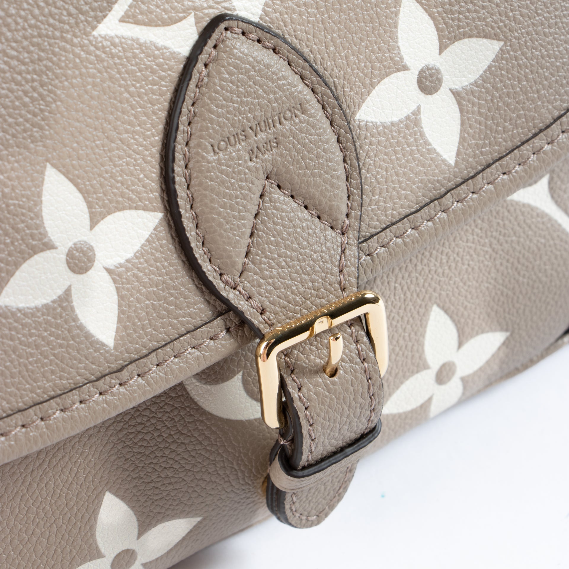 Shop the authentic Louis Vuitton Tourterelle Bicolor Monogram Shoulder Bag on Labellov.com !