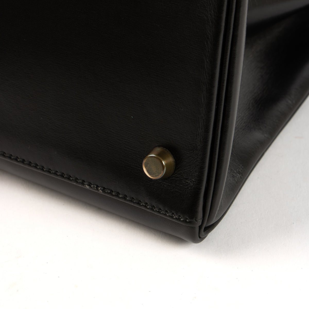 Hermès Vintage Kelly 28 Black Box GHW