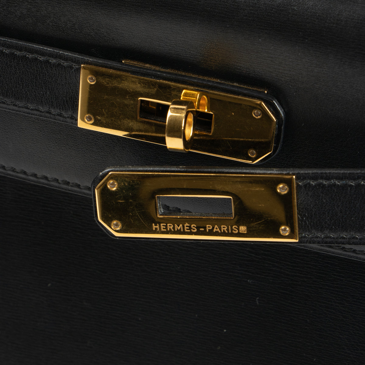 Hermès Vintage Kelly 28 Black Box GHW