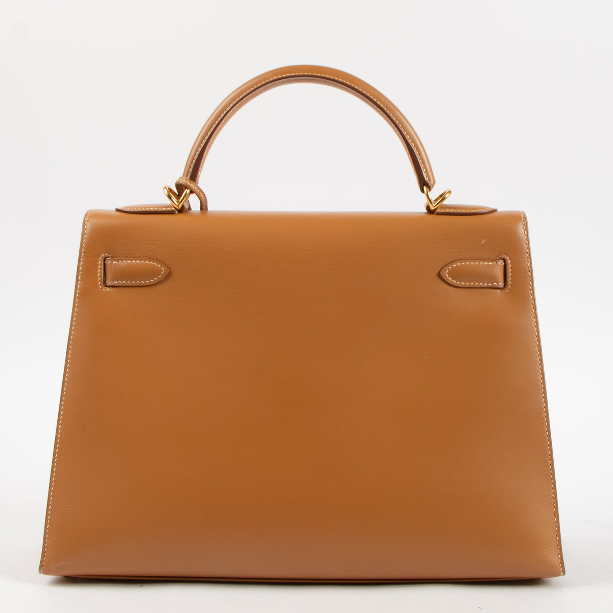 Shop the authentic Hermes Vintage Kelly 32 Naturel Sable Box GHW on Labellov.com.
