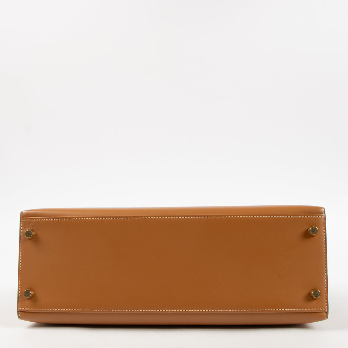 Shop the authentic Hermes Vintage Kelly 32 Naturel Sable Box GHW on Labellov.com.
