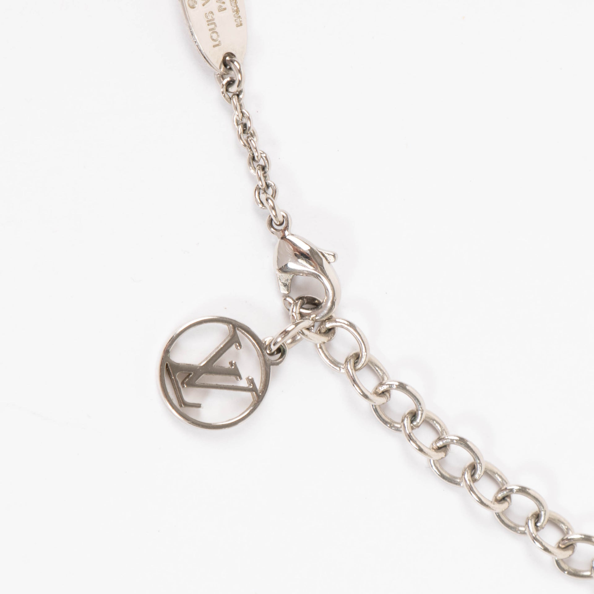 Louis Vuitton Silver Essential V Necklace