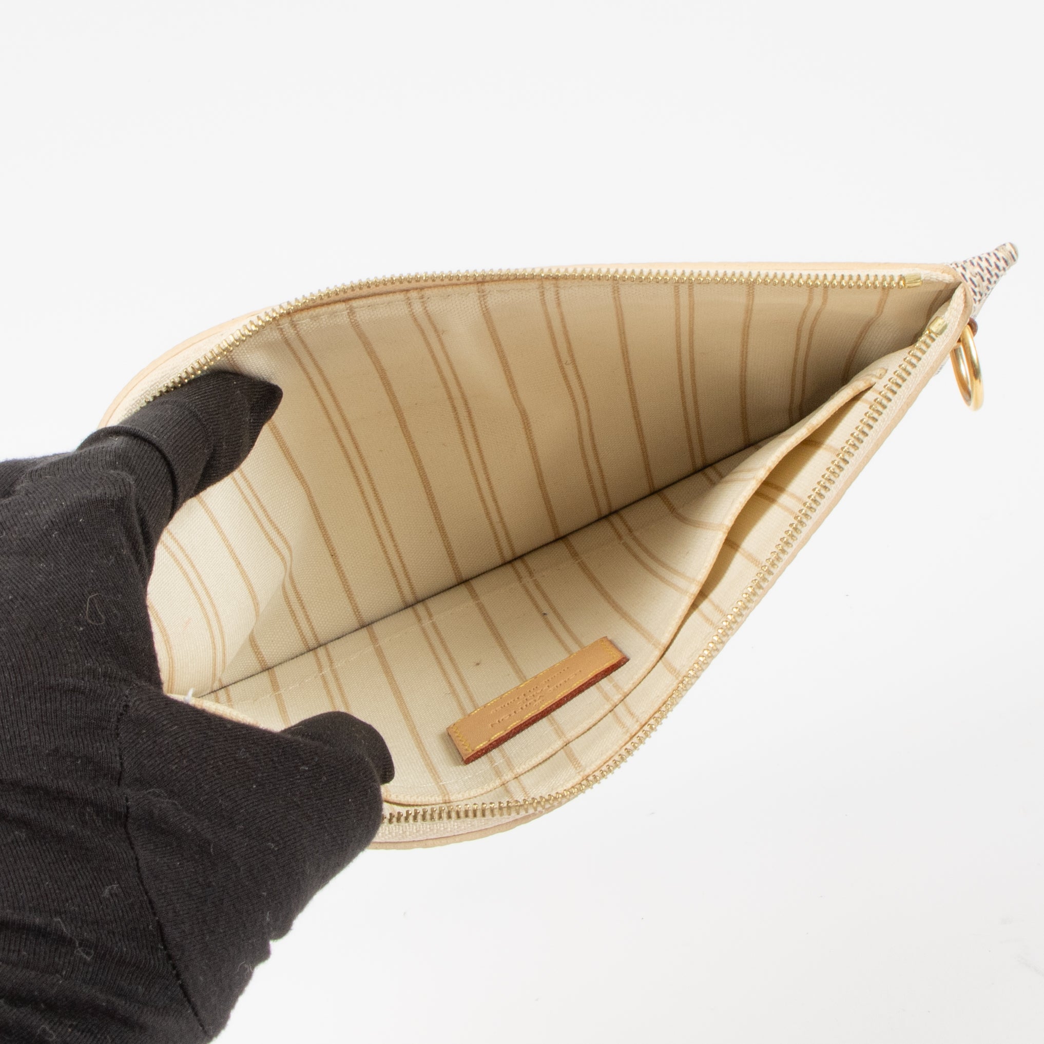 Louis Vuitton Damier Azur Neverfull Pouch – Labellov