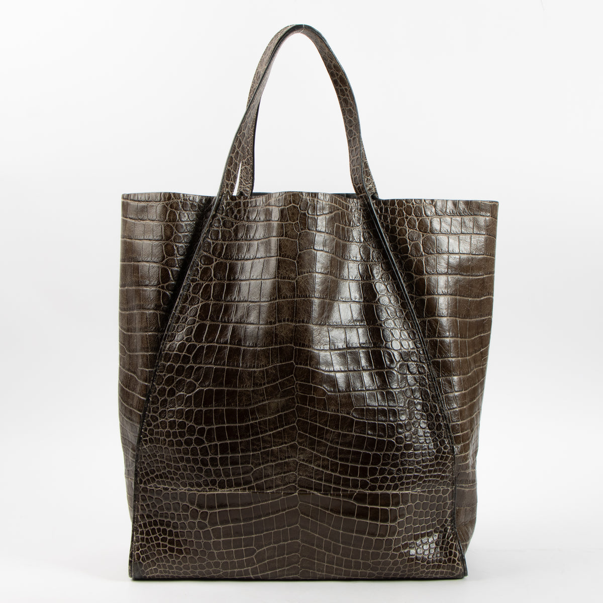 Shop this authentic luxury Dior Men FW12 Matte Alligator Sport Tote Bag Pre-Loved on Labellov.com