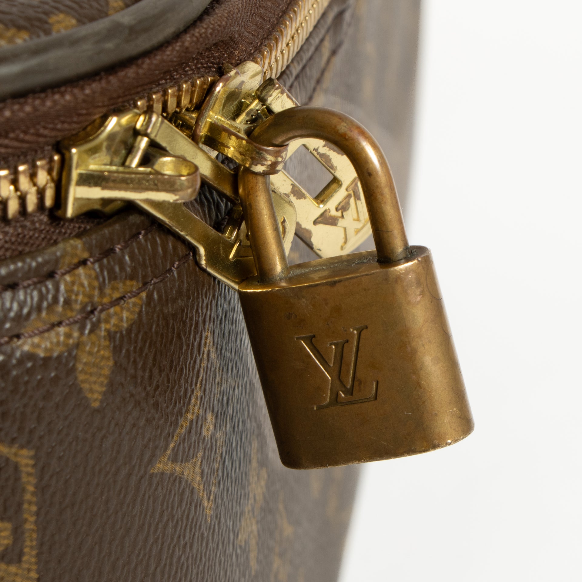 Louis Vuitton Monogram Bosphore 50 Rolling Luggage