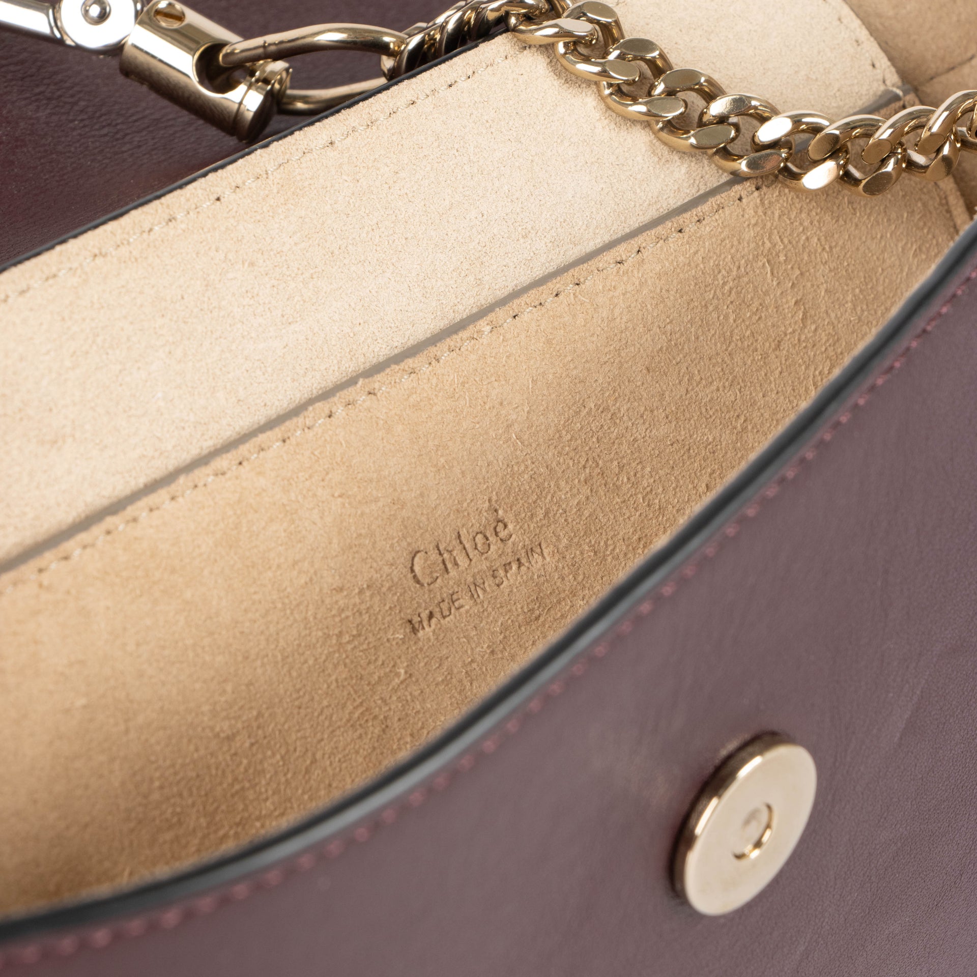 Shop this authentic Chloé Bordeaux Faye Clutch pre-loved on Labellov.com 
