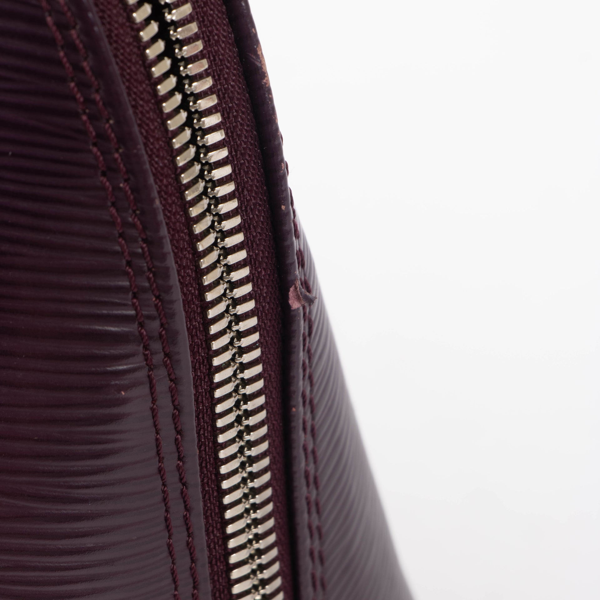 Shop this authentic Louis Vuitton Epi Prune Alma Pre-loved on Labellov.com 