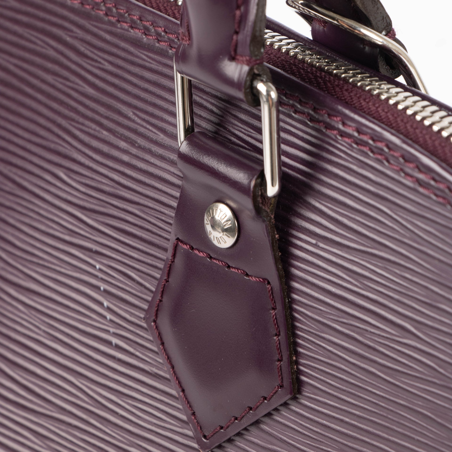 Shop this authentic Louis Vuitton Epi Prune Alma Pre-loved on Labellov.com 