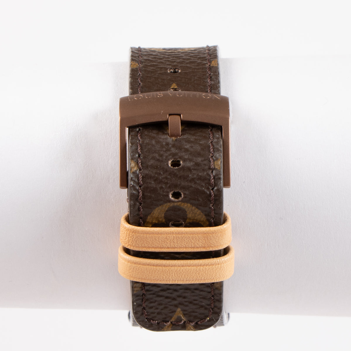 Shop this authentic Louis Vuitton Tambour Horizon Light Up Connected Watch pre-loved on Labellov.com