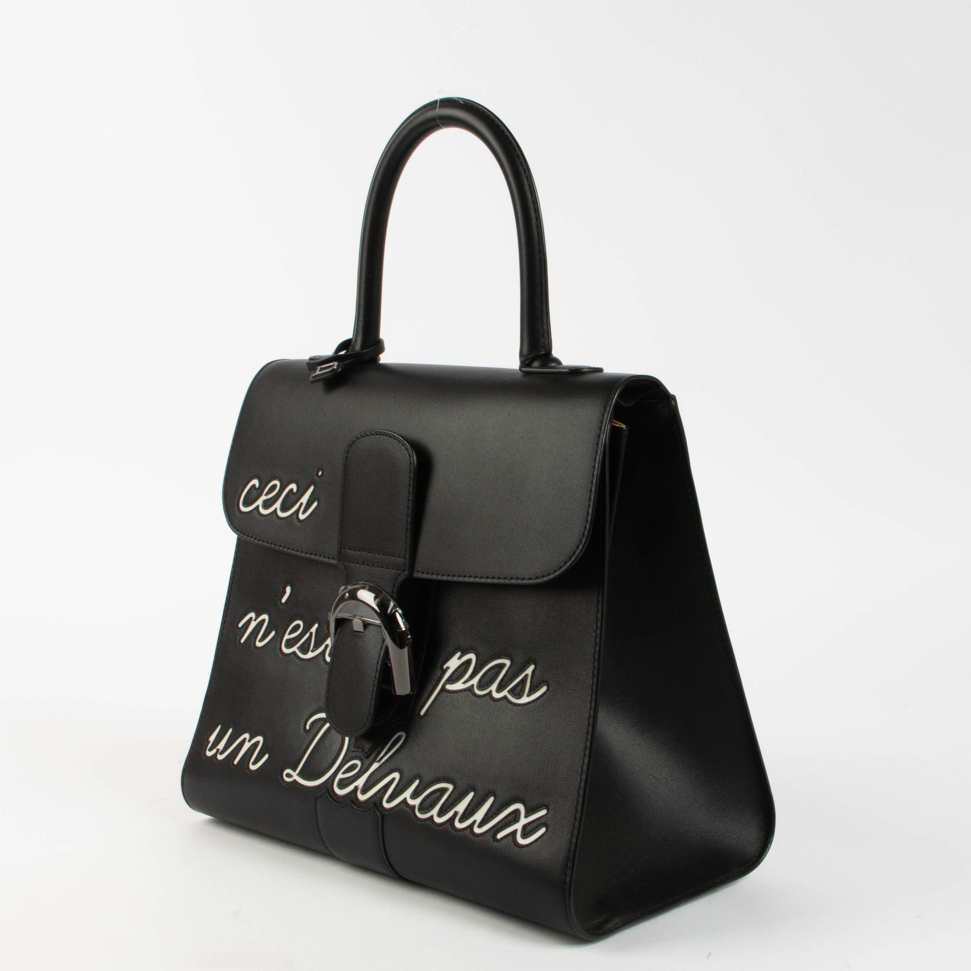 Shop authentic Delvaux Black Brillant L'Humour MM Bag on Labellov.com.
