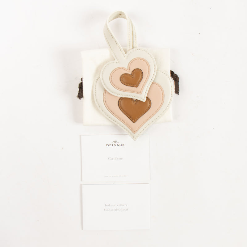 Shop this authentic Delvaux Ivory/Vegetal Calf Souple Coeur Charms pre-loved on Labellov.com