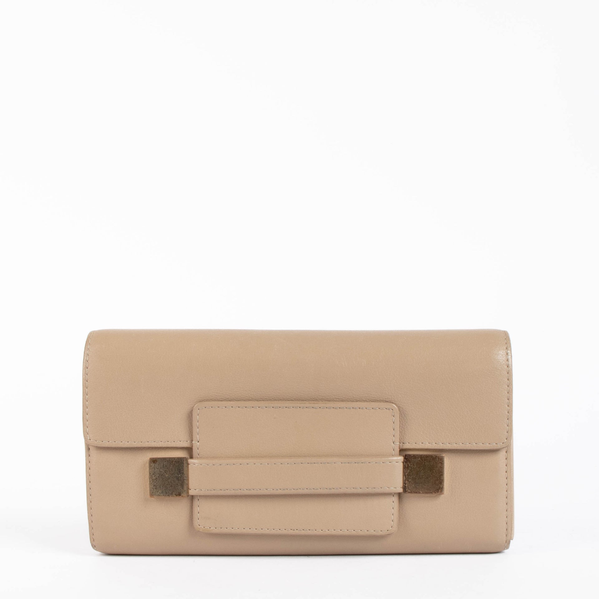 Shop this authentic Delvaux Beige Madame Wallet pre-loved on Labellov.com 