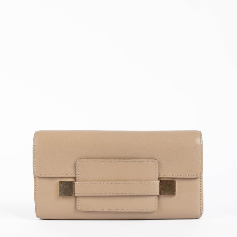 Shop this authentic Delvaux Beige Madame Wallet pre-loved on Labellov.com 