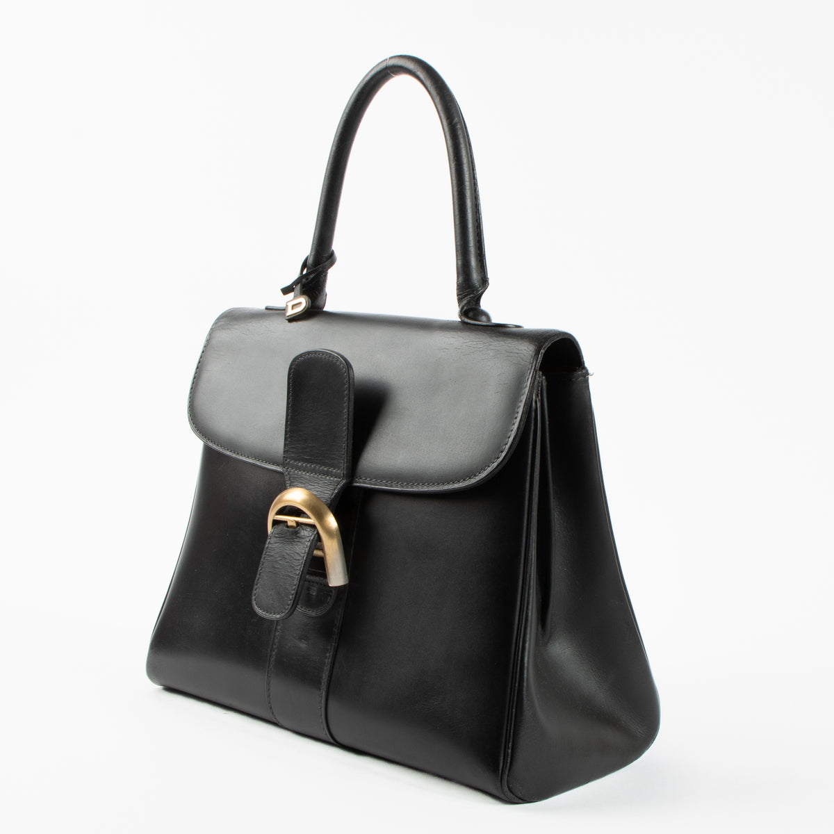 Shop the authentic Delvaux Vintage Black MM Brillant Top Handle second hand on Labellov.com!