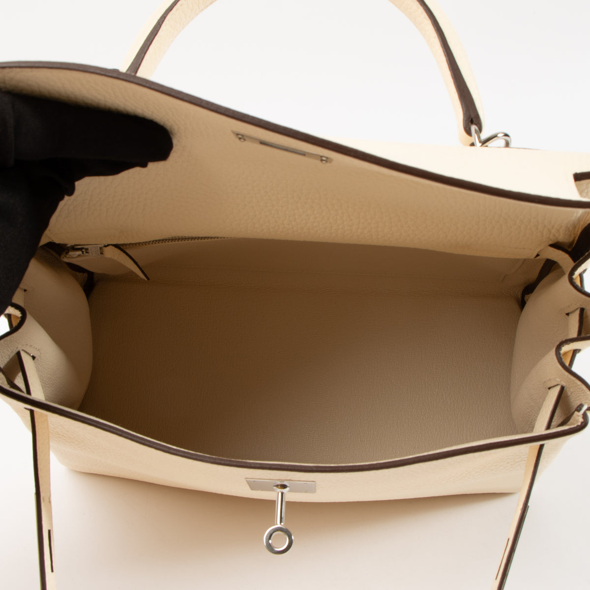 Hermès Kelly 28 Nata Clemence PHW