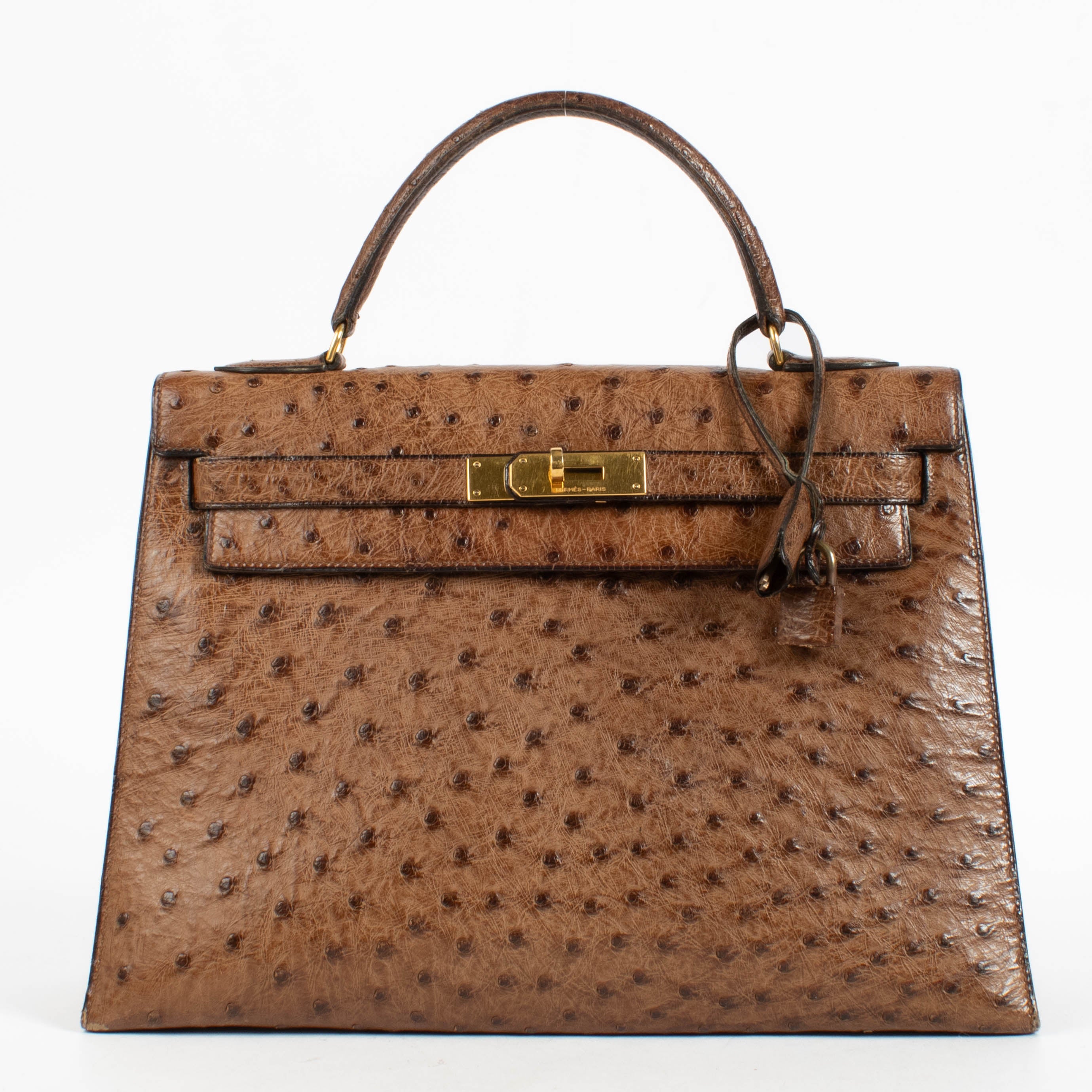 Hermès Kelly 32 Alezan Ostrich GHW – Labellov Hermès Kelly 32 Alezan Ostrich GHW – Labellov