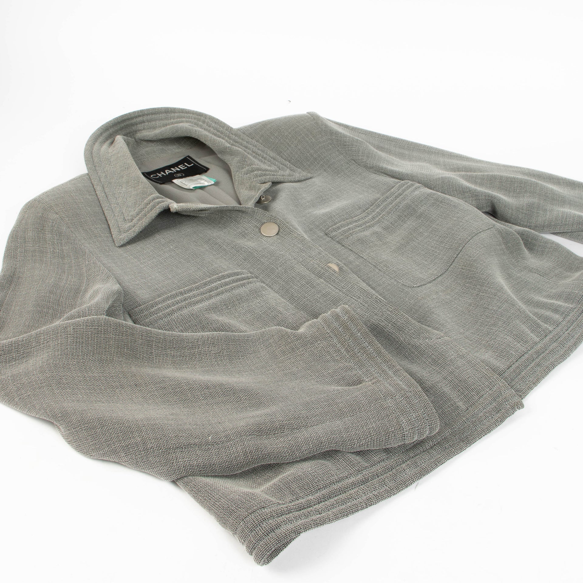Shop the authentic Chanel 99P Grey Jacket/Skirt Set second hand on Labellov.com